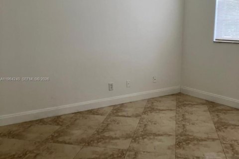 Condominio en alquiler en Deerfield Beach, Florida, 3 dormitorios, 90.49 m2 № 2026664 - foto 9