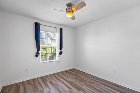 Townhouse in Gibsonton, Florida 3 bedrooms, 156.45 sq.m. № 2122218 - photo 20