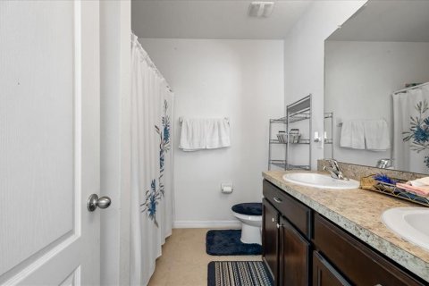 Townhouse in Gibsonton, Florida 3 bedrooms, 156.45 sq.m. № 2122218 - photo 18