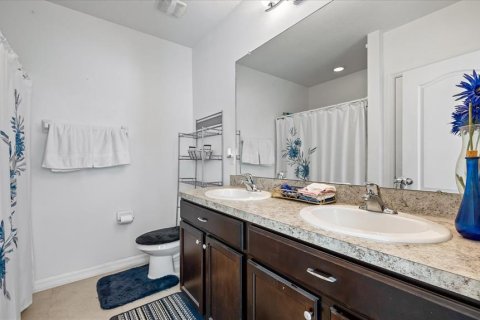 Townhouse in Gibsonton, Florida 3 bedrooms, 156.45 sq.m. № 2122218 - photo 17