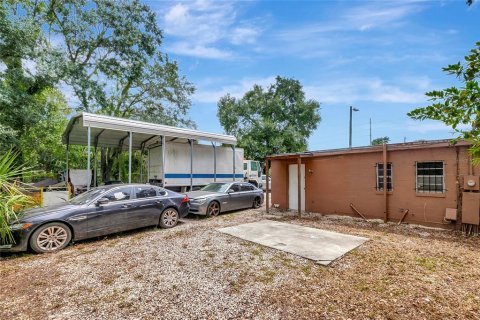 Propiedad comercial en venta en Tampa, Florida, 105.91 m2 № 1808506 - foto 14