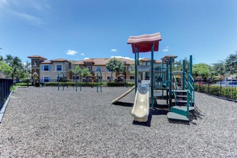 Touwnhouse à louer à Royal Palm Beach, Floride: 3 chambres, 129.69 m2 № 2392902 - photo 20