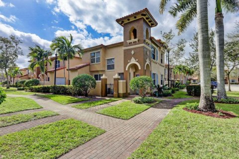 Touwnhouse à Royal Palm Beach, Floride 3 chambres, 129.69 m2 № 2392902
