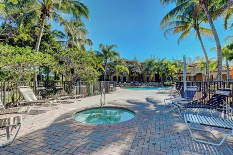 Touwnhouse à louer à Royal Palm Beach, Floride: 3 chambres, 129.69 m2 № 2392902 - photo 19