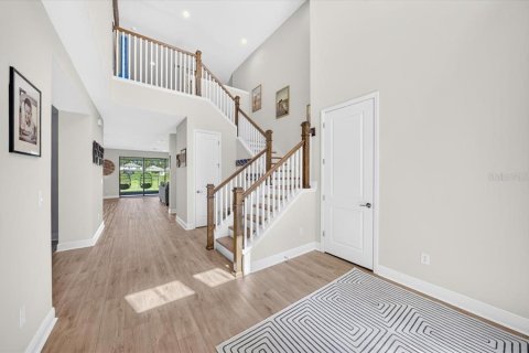 House in Fish Hawk, Florida 5 bedrooms, 392.79 sq.m. № 2309991 - photo 6