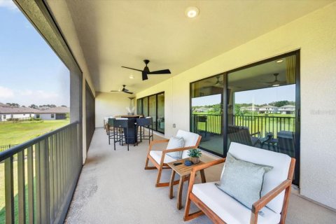 House in Fish Hawk, Florida 5 bedrooms, 392.79 sq.m. № 2309991 - photo 22