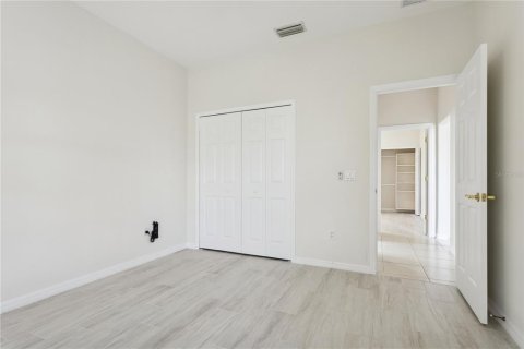 House in Bradenton, Florida 3 bedrooms, 170.01 sq.m. № 1562194 - photo 9