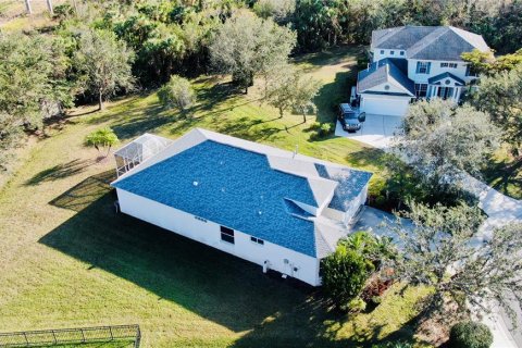 House in Bradenton, Florida 3 bedrooms, 170.01 sq.m. № 1562194 - photo 23