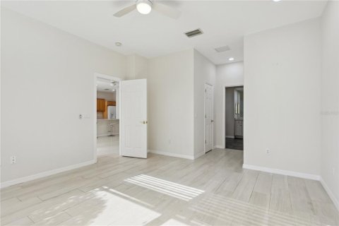 House in Bradenton, Florida 3 bedrooms, 170.01 sq.m. № 1562194 - photo 13