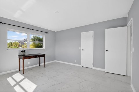 Condo in Boynton Beach, Florida, 2 bedrooms  № 2170008 - photo 28