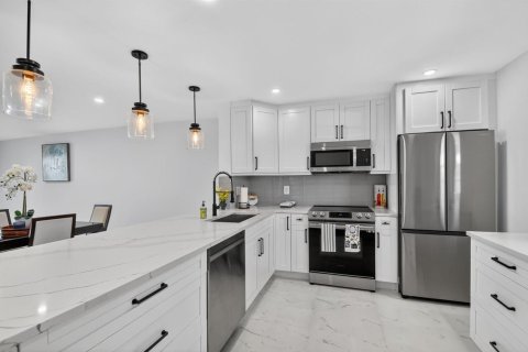 Condo in Boynton Beach, Florida, 2 bedrooms  № 2170008 - photo 3