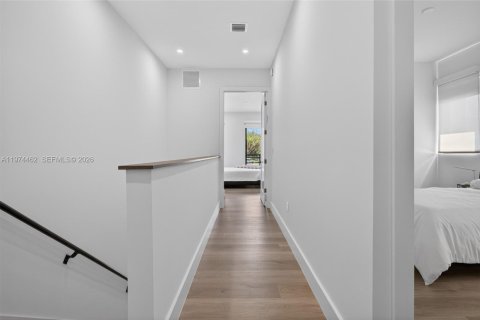 Townhouse in Dania Beach, Florida 3 bedrooms, 148.64 sq.m. № 2036005 - photo 16