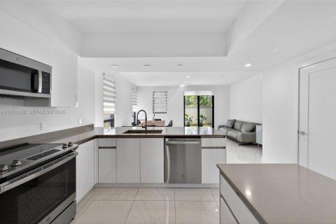 Townhouse in Dania Beach, Florida 3 bedrooms, 148.64 sq.m. № 2036005 - photo 7