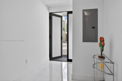 Townhouse in Dania Beach, Florida 3 bedrooms, 148.64 sq.m. № 2036005 - photo 6