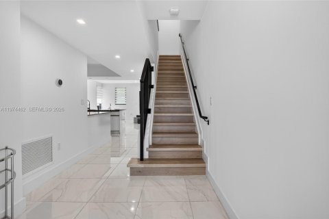 Townhouse in Dania Beach, Florida 3 bedrooms, 148.64 sq.m. № 2036005