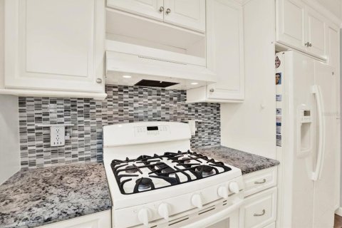 Condominio en venta en Saint Petersburg, Florida, 2 dormitorios, 104.52 m2 № 1780383 - foto 9