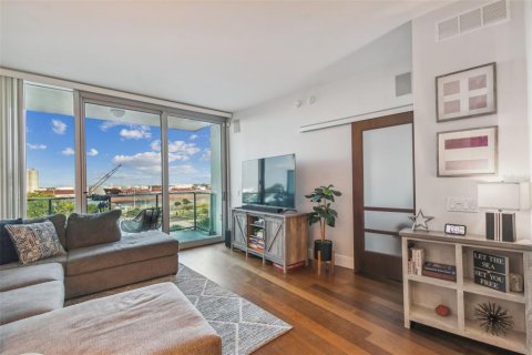 Condo in Tampa, Florida, 2 bedrooms  № 1766161 - photo 11