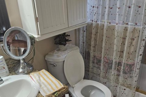 Купить кондоминиум в Хайалиа, Флорида 2 спальни, 98.1м2, № 1958524 - фото 8