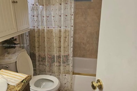 Купить кондоминиум в Хайалиа, Флорида 2 спальни, 98.1м2, № 1958524 - фото 7