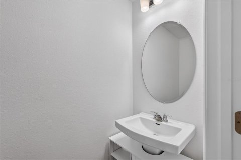 Touwnhouse à vendre à Sarasota, Floride: 2 chambres, 109.44 m2 № 2396903 - photo 14