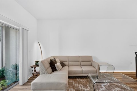 Touwnhouse à vendre à Sarasota, Floride: 2 chambres, 109.44 m2 № 2396903 - photo 22