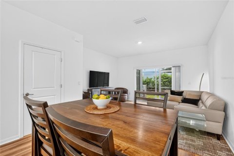 Touwnhouse à vendre à Sarasota, Floride: 2 chambres, 109.44 m2 № 2396903 - photo 18