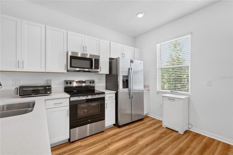 Touwnhouse à vendre à Sarasota, Floride: 2 chambres, 109.44 m2 № 2396903 - photo 8