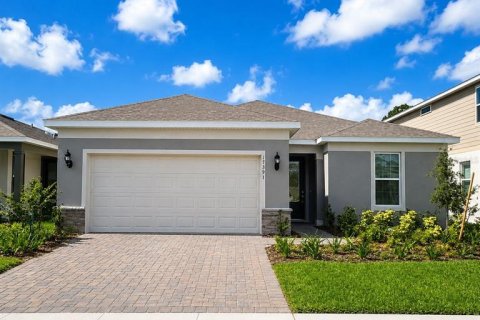House in Clermont, Florida 4 bedrooms, 187.57 sq.m. № 2237983