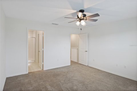 Townhouse in Davenport, Florida 3 bedrooms, 145.58 sq.m. № 1409880 - photo 19
