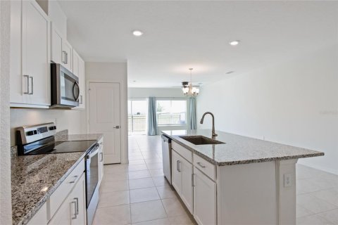 Townhouse in Davenport, Florida 3 bedrooms, 145.58 sq.m. № 1409880 - photo 6