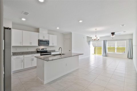 Townhouse in Davenport, Florida 3 bedrooms, 145.58 sq.m. № 1409880 - photo 2