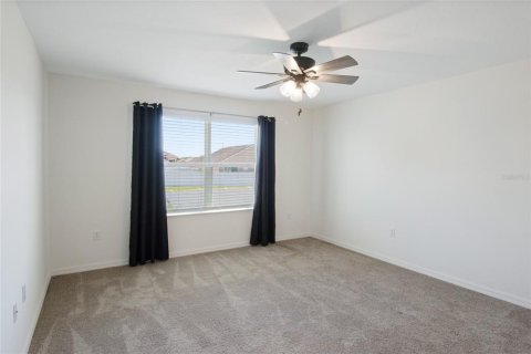 Townhouse in Davenport, Florida 3 bedrooms, 145.58 sq.m. № 1409880 - photo 18