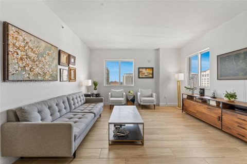 Condo in Coral Gables, Florida, 2 bedrooms  № 1862105 - photo 12