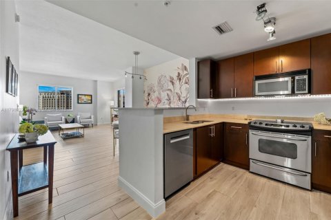 Condo in Coral Gables, Florida, 2 bedrooms  № 1862105 - photo 7