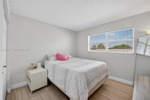 Condo in Fort Lauderdale, Florida, 2 bedrooms  № 2008451 - photo 8