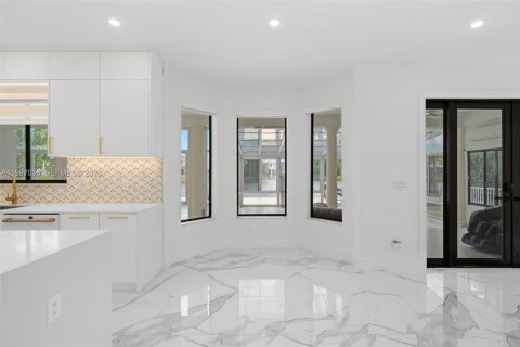 Villa ou maison à vendre à Miramar, Floride: 5 chambres, 424.47 m2 № 2262629 - photo 19