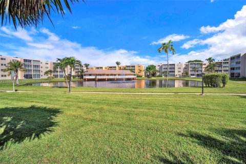 Condo in Dania Beach, Florida, 2 bedrooms  № 1938582 - photo 29