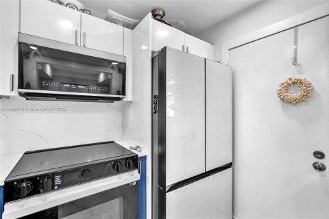 Copropriété à vendre à Dania Beach, Floride: 2 chambres, 106.28 m2 № 1938582 - photo 6