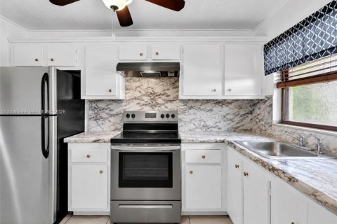 Adosado en venta en Pembroke Pines, Florida, 2 dormitorios, 96.62 m2 № 2240524 - foto 10