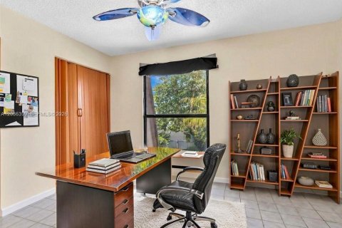 Adosado en venta en Pembroke Pines, Florida, 2 dormitorios, 96.62 m2 № 2240524 - foto 29