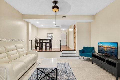 Adosado en venta en Pembroke Pines, Florida, 2 dormitorios, 96.62 m2 № 2240524 - foto 14
