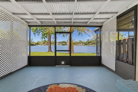 Adosado en venta en Pembroke Pines, Florida, 2 dormitorios, 96.62 m2 № 2240524 - foto 16
