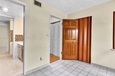 Adosado en venta en Pembroke Pines, Florida, 2 dormitorios, 96.62 m2 № 2240524 - foto 27