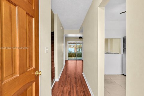 Adosado en venta en Pembroke Pines, Florida, 2 dormitorios, 96.62 m2 № 2240524 - foto 8
