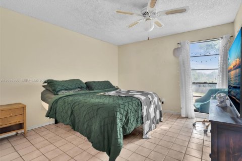 Adosado en venta en Pembroke Pines, Florida, 2 dormitorios, 96.62 m2 № 2240524 - foto 22