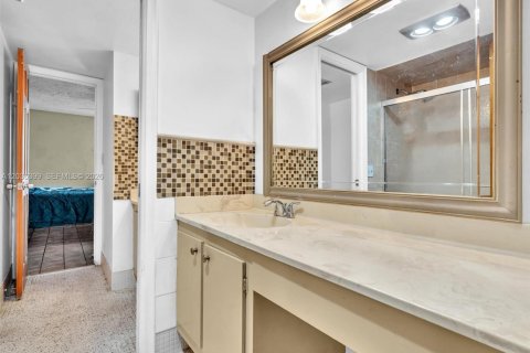 Adosado en venta en Pembroke Pines, Florida, 2 dormitorios, 96.62 m2 № 2240524 - foto 23