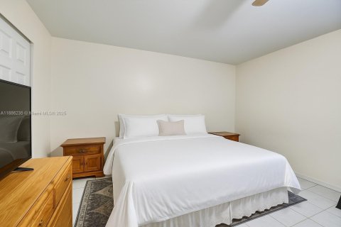 Купить таунхаус в Дейви, Флорида 3 спальни, 147.71м2, № 2014477 - фото 12