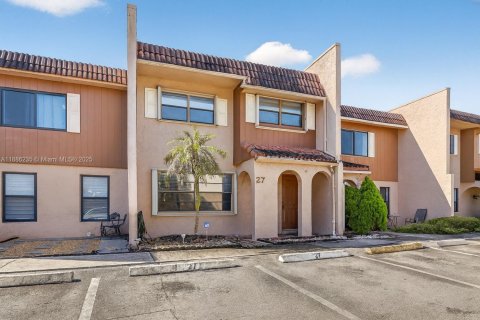 Купить таунхаус в Дейви, Флорида 3 спальни, 147.71м2, № 2014477 - фото 3