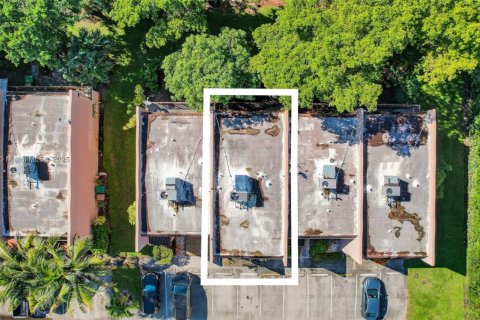 Купить таунхаус в Дейви, Флорида 3 спальни, 147.71м2, № 2014477 - фото 27