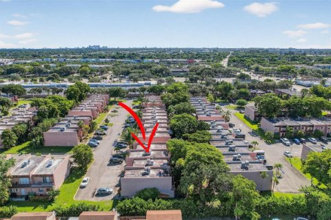 Купить таунхаус в Дейви, Флорида 3 спальни, 147.71м2, № 2014477 - фото 28